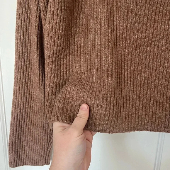 Old Navy Ribbed Knit Sweater | Square Neckline | Brown Long Sleeve Top | Size XL - Picture 5 of 7